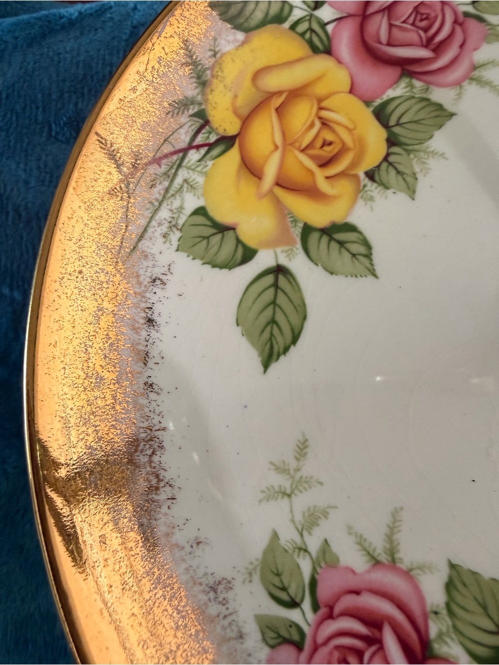 Vintage Weatherby Two-Tier Floral Serving Stand in Yellow & Pink with Gold Trim - Picture 4 of 6